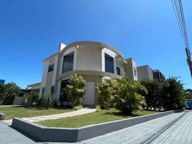 Casa em Condomínio em Ingleses do Rio Vermelho