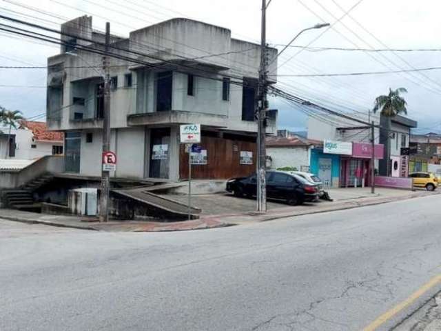 Casa Comercial em Fazenda Santo Antônio