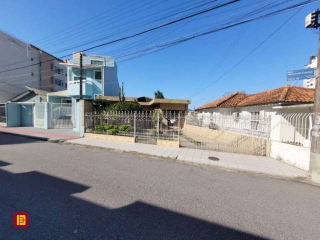 Casa Residencial em Balneário