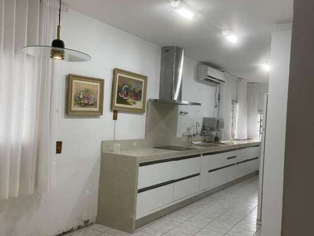 Casa Residencial em Capoeiras