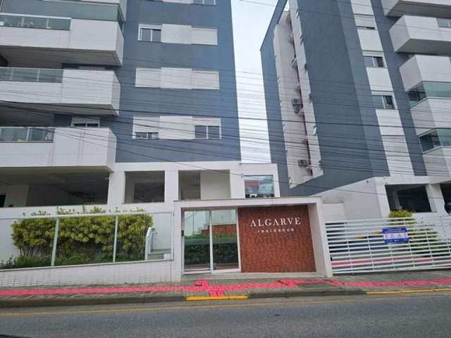 Apartamentos em Praia Comprida