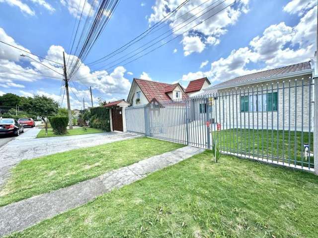 Casa para Venda em Curitiba, Bairro Alto, 3 dormitórios, 1 suíte, 2 banheiros, 10 vagas