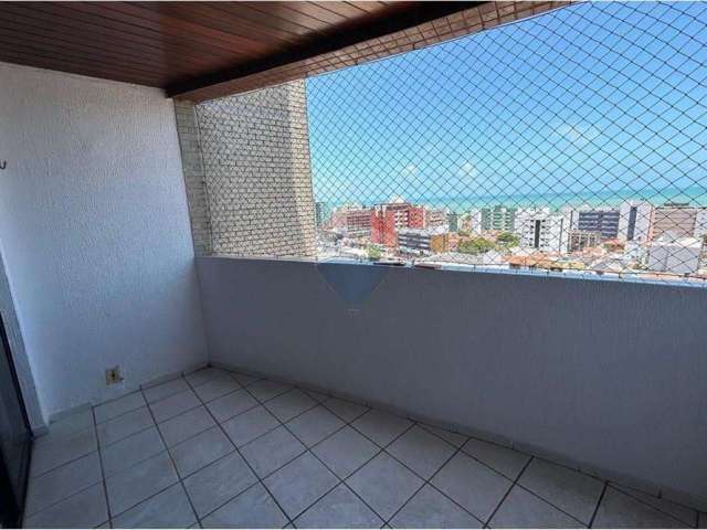 Apartamento à Venda no Cabo Branco: Vista mar, com 4 Suítes, Escritório e Localização Privilegiada