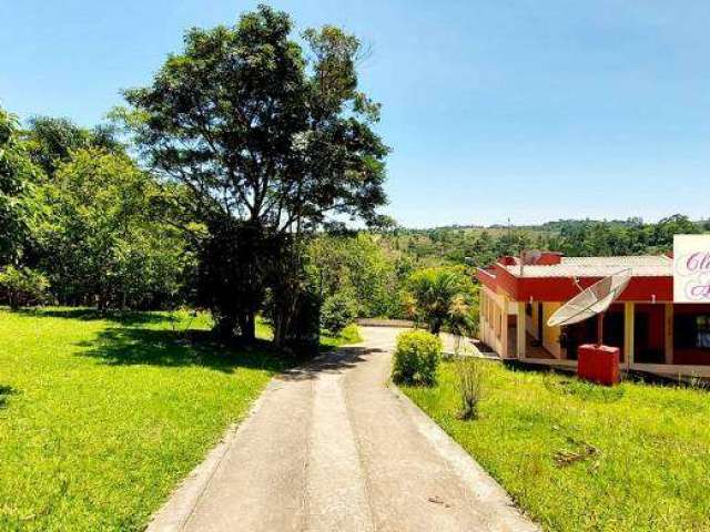 Casa com gostinho de Chácara; simples e aconchegante…