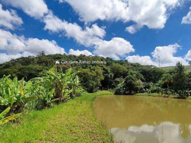 Você sonha com um lindo lago sendo só Seu!!?? Olha que opção incrível!!!