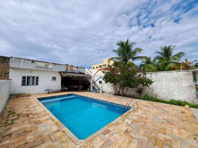 Casa com 3 dormitórios à venda, 243 m² por R$ 1.100.000,00 - Centro - Peruíbe/SP