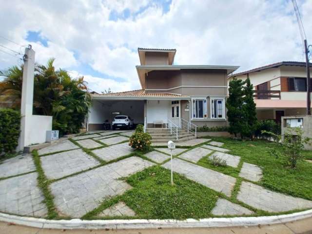 Casa em condomínio fechado com 4 quartos à venda na Avenida Bom Pastor, Alphaville, Santana de Parnaíba, 230 m2 por R$ 2.050.000