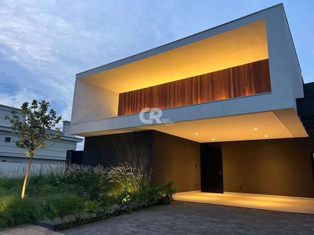 Casa à Venda Alphaville 3 com 4 suíte, piscina, 4 vagas e 248,06m² R$2.890.00,00