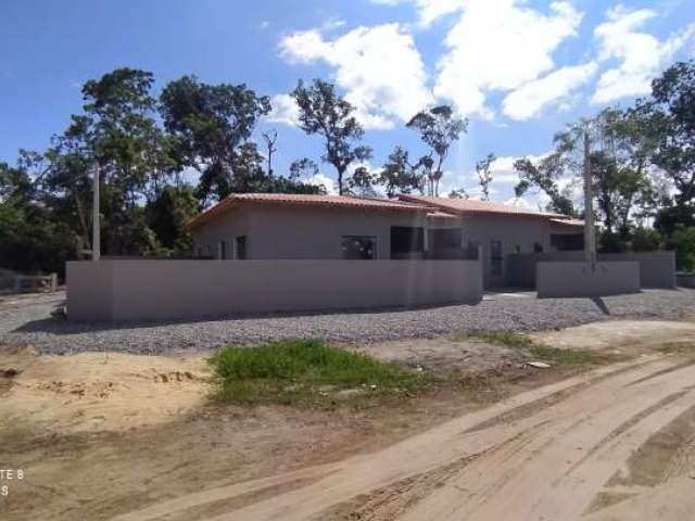 Casa nova/geminada pronta para morar, a venda no baln. mariluz itapoá-sc