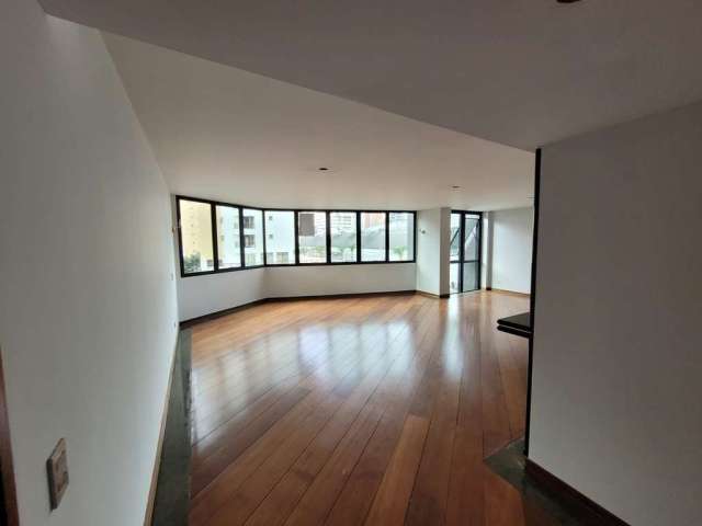 Apartamento Alto Padrão em Água Verde, Curitiba/PR