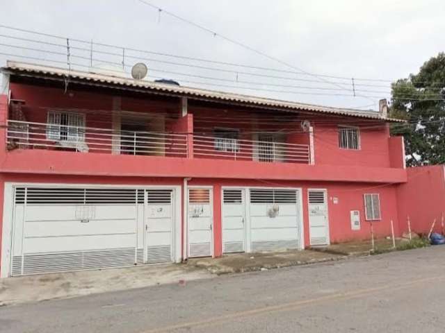 ** COMPRE E JA ENTRA RECEBENDO . IMOVEL COM RENDA 6 casas todas casas alugadas rendendo mensal R$ 5.300,00