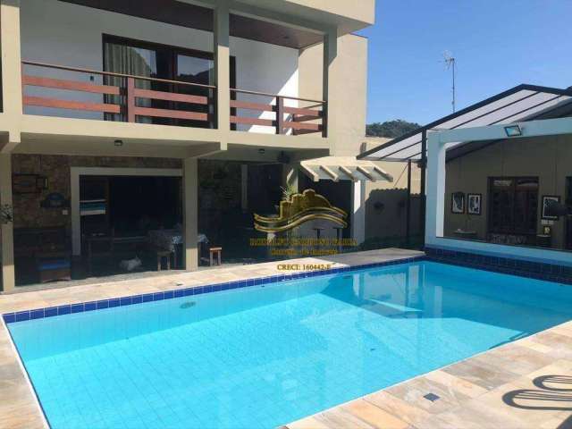 Casa com 7 dormitórios à venda, 690 m² por R$ 1.800.000,00 - Praia do Pernambuco - Guarujá/SP