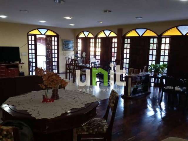 Casa com 6 dormitórios à venda, 300 m² por R$ 950.000,00 - Santa Rosa - Niterói/RJ