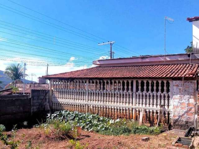 Casa à venda em excelente localização no bairro Nossa Senhora do Rosário em Mateus Leme | JUATUBA IMÓVEIS