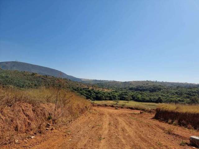 TERRENO à venda, Vila Suzana - Mateus Leme/MG