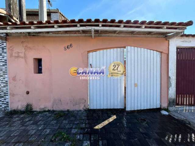 Casa com 2 quartos à venda na Av. Monteiro Lobato, 10.374, Balneário Regina Maria, Mongaguá, 87 m2 por R$ 230.000