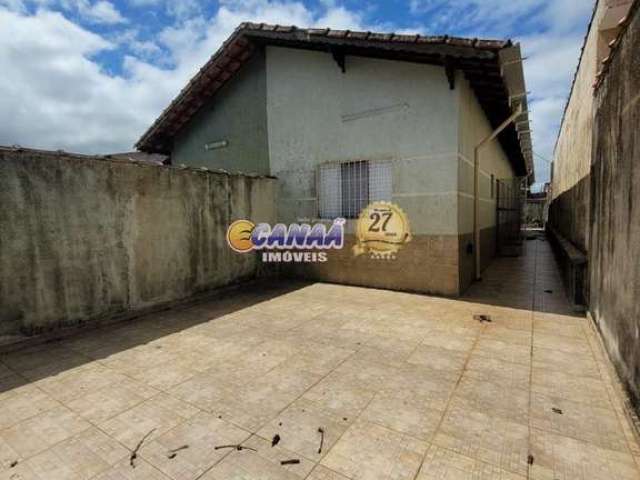 Casa com 2 dorms, Balneário Plataforma, Mongaguá - R$ 240 mil, Cod: 4679