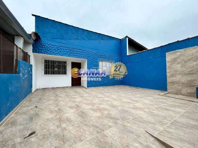 Casa com 2 quartos à venda na Av. Monteiro Lobato, 10.374, Vila Atlântica, Mongaguá, 59 m2 por R$ 260.000