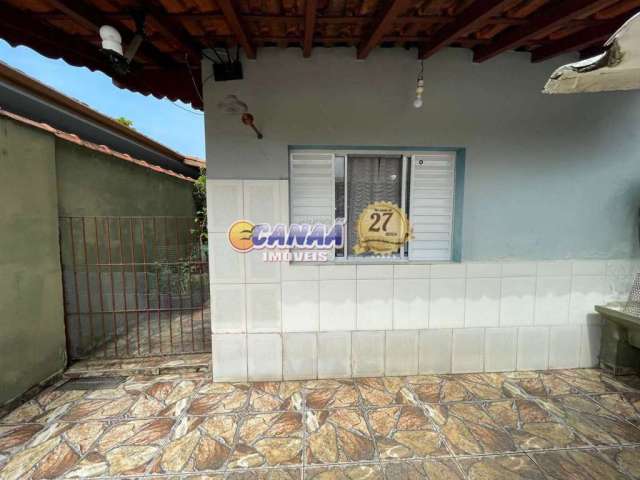 Casa com 2 quartos à venda na Av. Monteiro Lobato, 10.374, Balneário Itaguaí, Mongaguá, 108 m2 por R$ 280.000