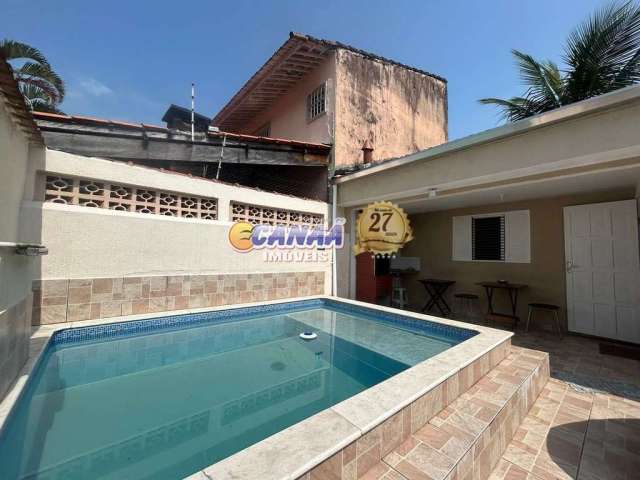 Casa com 2 quartos à venda na Av. Monteiro Lobato, 10.374, Balneário Regina Maria, Mongaguá, 79 m2 por R$ 355.000