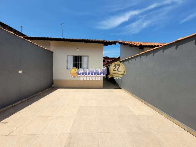 Casa com 2 quartos à venda na Av. Monteiro Lobato, 10.374, Vila Loty, Itanhaém, 59 m2 por R$ 240.000