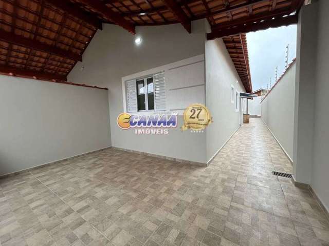 Casa com 2 quartos à venda na Av. Monteiro Lobato, 10.374, Balneario Santa Eugenia, Mongaguá, 84 m2 por R$ 470.000