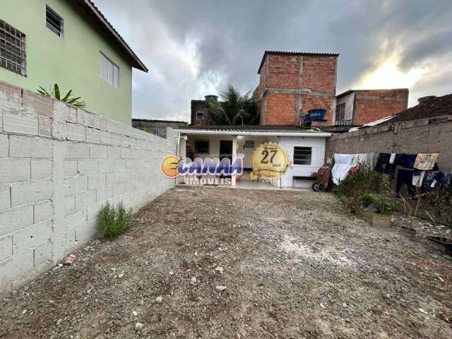 Casa com 1 dorm, Balneário Regina Maria, Mongaguá - R$ 180 mil, Cod: 12189