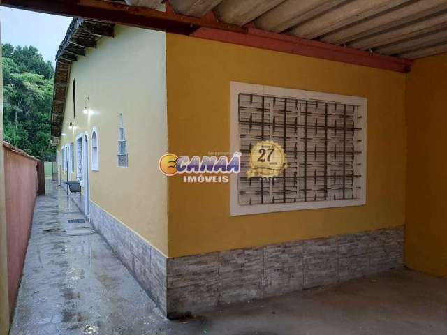 CASA A VENDA COM 3 DORMITÓRIOS EM MONGAGUÁ! Ref. 7852