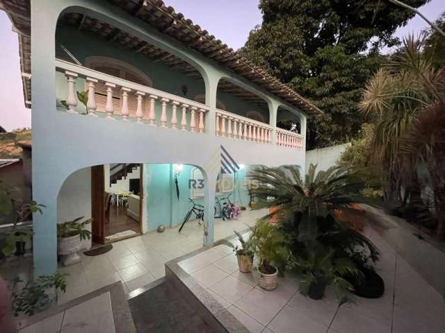 Casa em condomínio fechado com 4 quartos à venda na Rua Gastão Jacinto Gomes, Taquara, Rio de Janeiro, 252 m2 por R$ 900.000