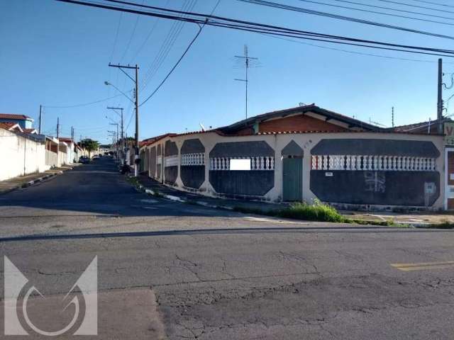 Casa com 3 quartos à venda na Avenida Transamazônica, 429, Jardim García, Campinas, 165 m2 por R$ 490.000