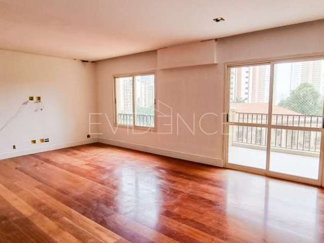 Apartamento à venda no bairro Tatuapé com 185m² e Lazer de Clube!!