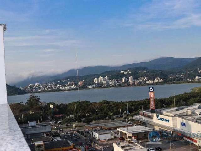 Cobertura com vista para Beira Mar e terraço