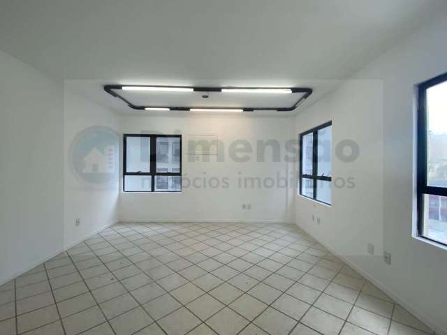 Sala comercial no trindade center