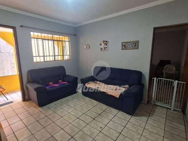 Casa com 3 dormitórios à venda, 111 m² por R$ 250.000,00 - Jardim Cruzeiro - Mauá/SP