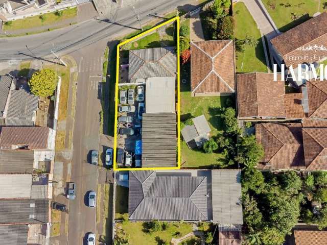 Casa e Barracão no terreno de 568m² a venda por R$ 599.900 Colombo - Paraná