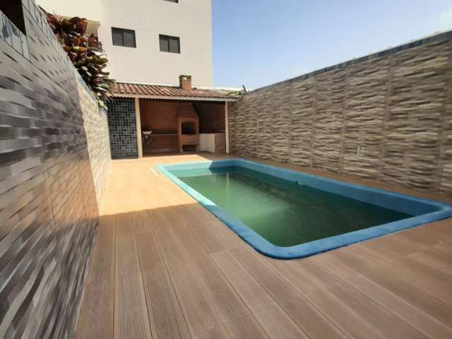 Casa com piscina guilhermina