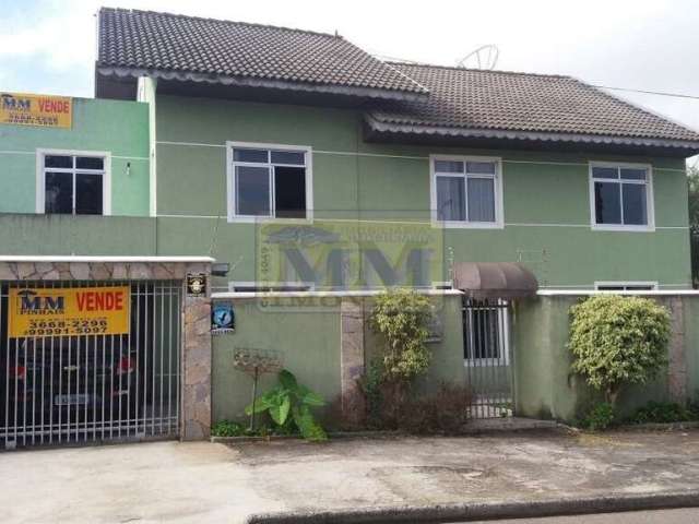 Sobrado com 3 dormitórios à venda com 589.73m² no bairro Centro - PINHAIS / PR