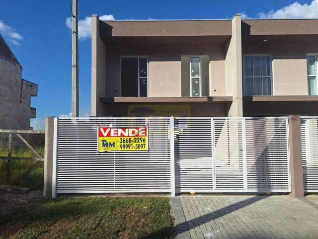 Sobrado a venda no bairro Alto Tarumã em Pinhais