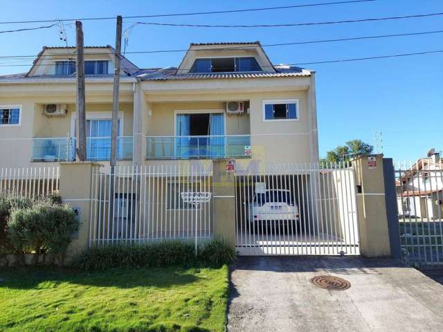 Sobrado triplex no Pineville em Pinhais/PR