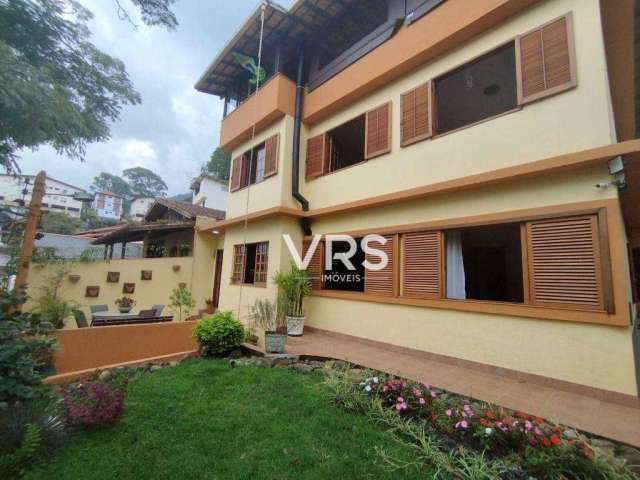 Casa com 5 dormitórios à venda, 180 m² por R$ 1.300.000,00 - Jardim Cascata - Teresópolis/RJ