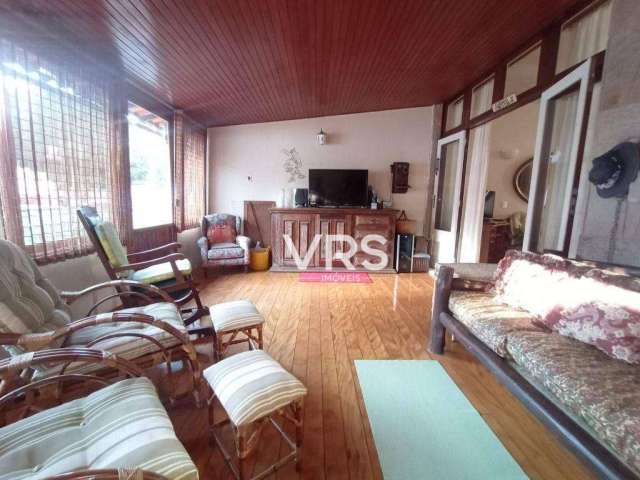 Casa com 3 dormitórios à venda, 130 m² por R$ 700.000,00 - Alto - Teresópolis/RJ