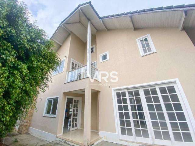 Casa com 5 dormitórios à venda, 341 m² por R$ 2.000.000,00 - Várzea - Teresópolis/RJ