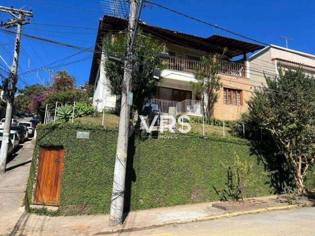 Casa com 3 dormitórios à venda, 288 m² por R$ 1.200.000,00 - Várzea - Teresópolis/RJ