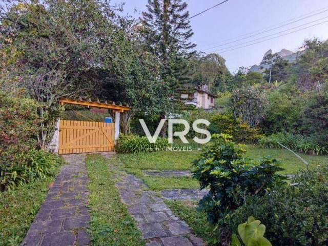 Casa com 3 dormitórios à venda, 139 m² por R$ 550.000,00 - Granja Guarani - Teresópolis/RJ