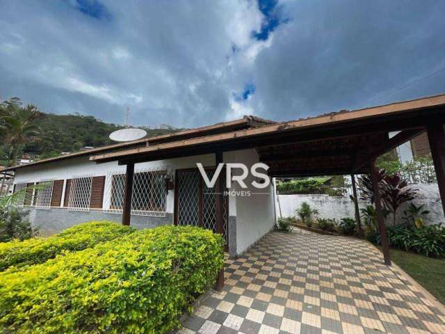 Casa com 3 dormitórios à venda, 110 m² por R$ 620.000,00 - Jardim Cascata - Teresópolis/RJ