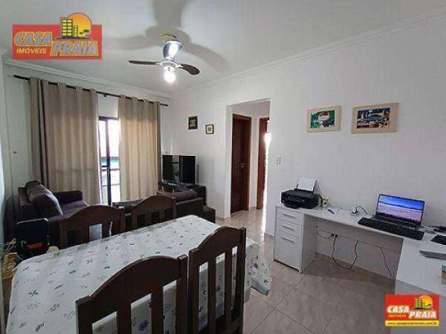 Apartamento 1 quarto c/ sacada a 80 metros da praia.