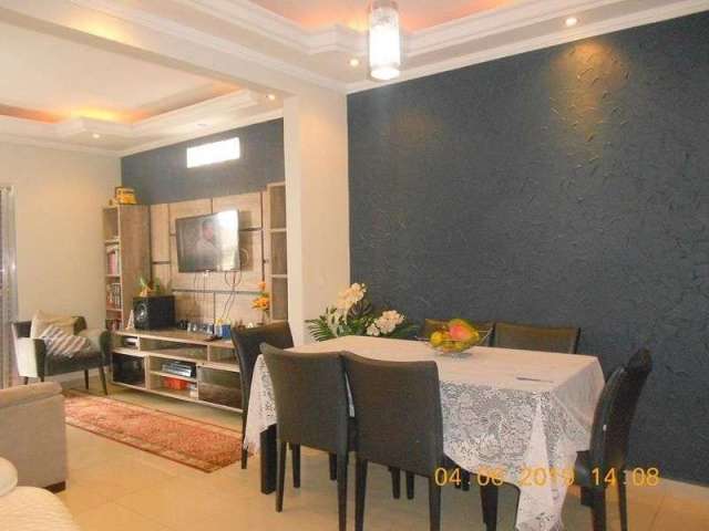 Sobrado com 3 dormitórios à venda, 163 m² por R$ 450.000,00 - Capão Redondo - São Paulo/SP