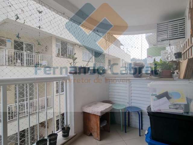 Apartamento à venda em Santa Rosa, Niterói-RJ - 2 quartos, 1 suíte, 1 sala, 2 banheiros, 1 vaga - 68 m²