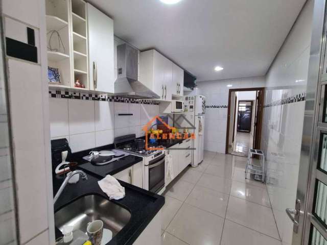 Casa com 2 dormitórios à venda, 200 m² por R$ 636.000,00 - Itaquera - São Paulo/SP