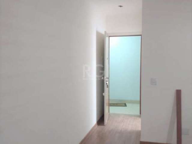 Apartamento de 44m² com 1 dormitório, banheiro social com ventilação natural, amplo living, cozinha e área de serviço. Bem iluminado e ventilado. Condomínio com porteiro eletrônico. &lt;BR&gt;Ótima lo